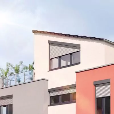 17295v6 Rollladen an einem Dreiecksfenster